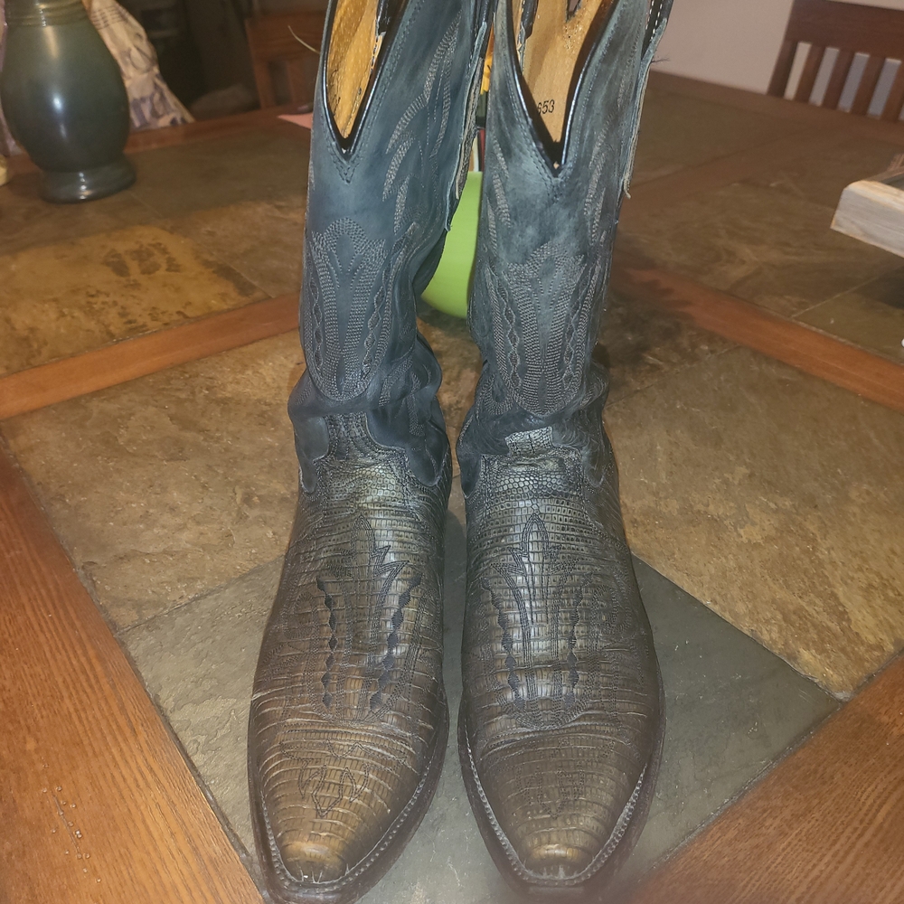 Lucchese Men's Gray Lizard Cowboy Boots